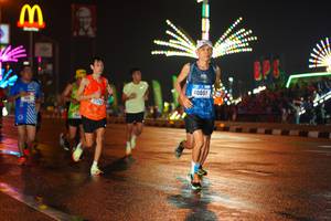 BIB: 100, 40051
                            <button type="button" onclick="openModal(16191998)" class="btn btn-primary btn-sm float-right btn-popup" data-toggle="modal" data-target=".modal-high-quality">
                        <i class="fas fa-shopping-cart"></i> Add to Cart
                    </button>
                                            <button type="button" onclick="isThisMe(16191998, true)" class="btn btn-success btn-sm float-right btn-popup btn-isme hidden" data-toggle="tooltip" data-placement="bottom" title="นี่คือรูปของคุณใช่ไหม คลิกที่นี่เพื่อเอาเข้าอัลบั้ม">
                        <i class="fas fa-plus"></i> Add to album
                    </button>
                    <button type="button" onclick="isThisMe(16191998, false)" class="btn btn-warning btn-sm float-right btn-popup btn-isnotme hidden">
                        <i class="fas fa-ban"></i> Remove from album
                    </button>